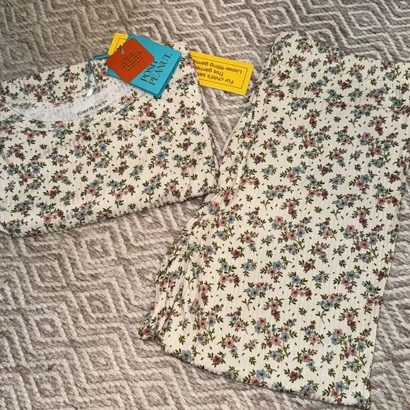 Blair Floral Long Sleeve Basic Pajamas, 10/12y - Picture 2 of 4
